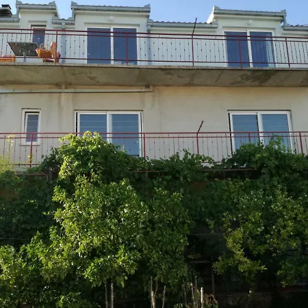 Mara Apartment Trogir