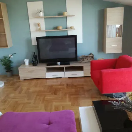Mara Apartment Trogir